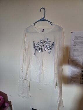 YITTY Women's Long Sleeve Tee in Cream with Silver Logo